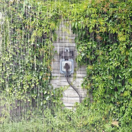 Smart Waterproof Outdoor Socket 13A WiFi Wall Socket, IP55 Rated 1 Gang 13 Amp Outdoor Weatherproof Power Electric Sockets for Garden & External Electrical Outlet
