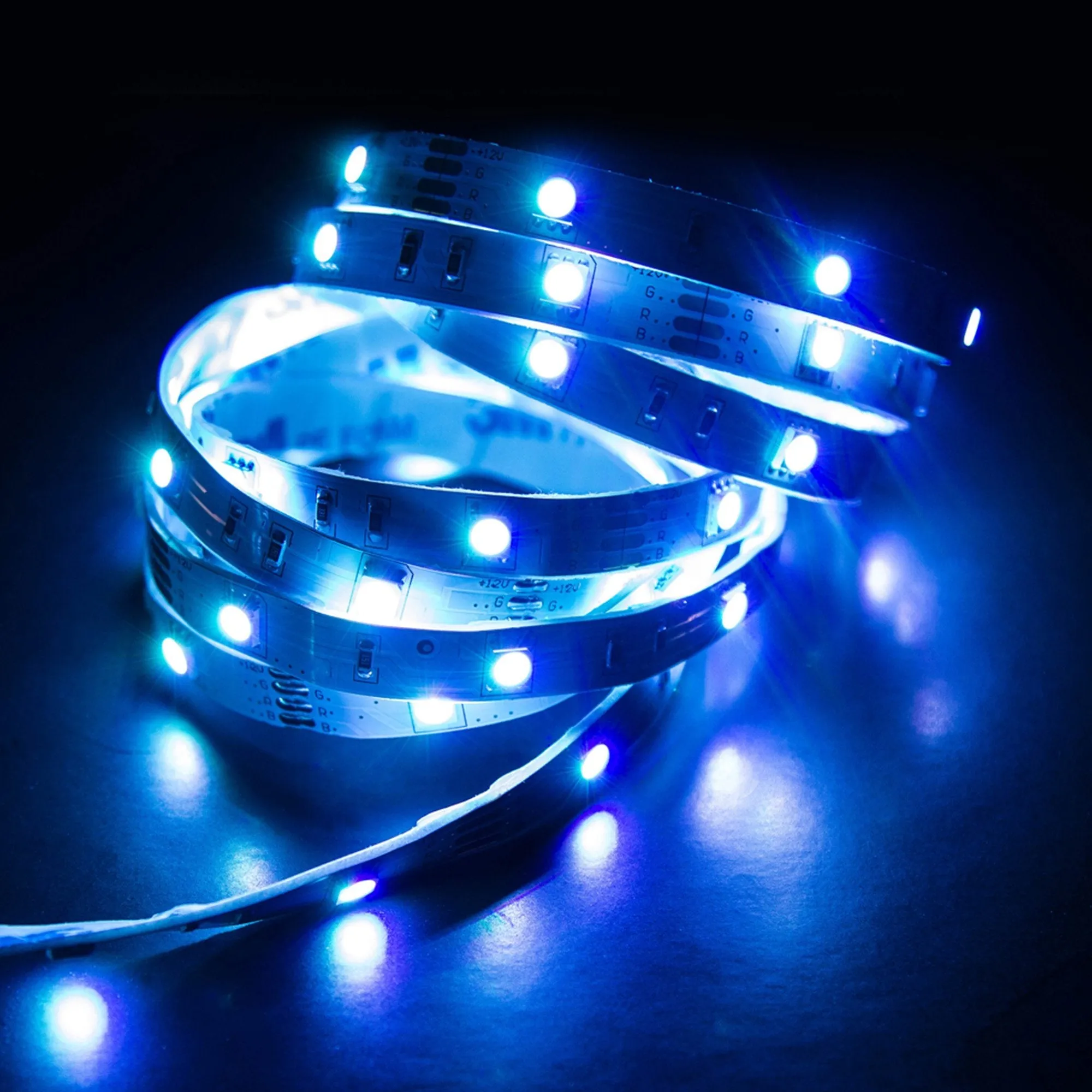 3m Veho Kasa Bluetooth Smart LED Light Strip - Smartphone-Controlled, Dimmable, Colour-Changing - 7.2W/m